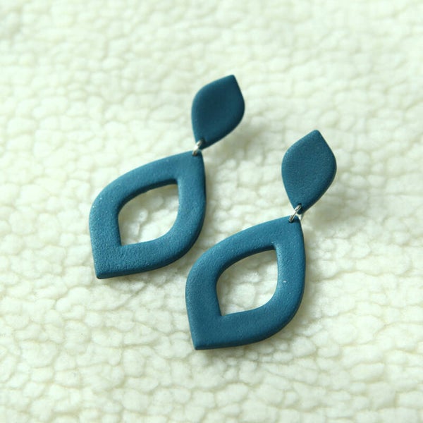 Basics ~ Smyl XL ~ petrol