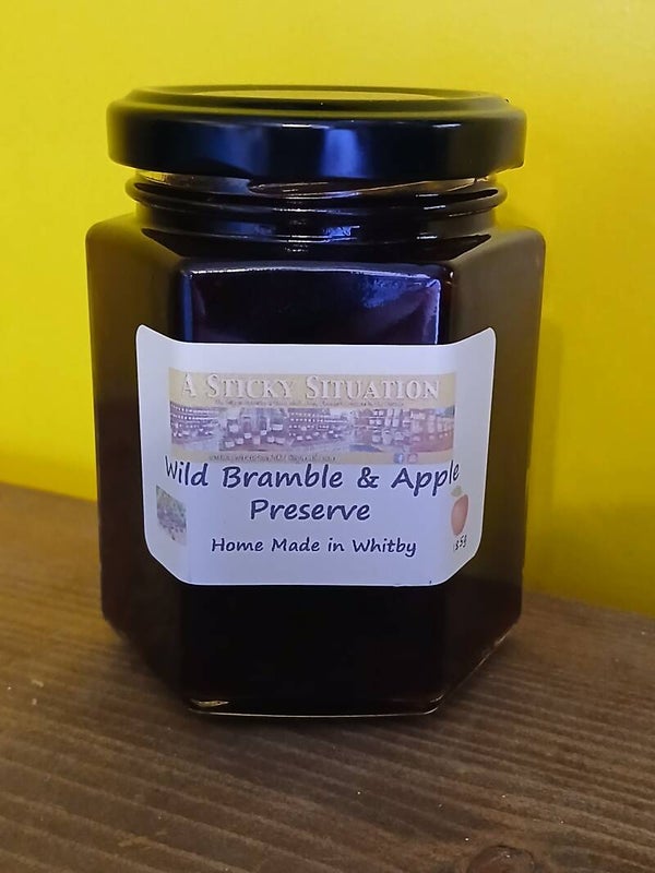 Wild Bramble & Apple Preserve