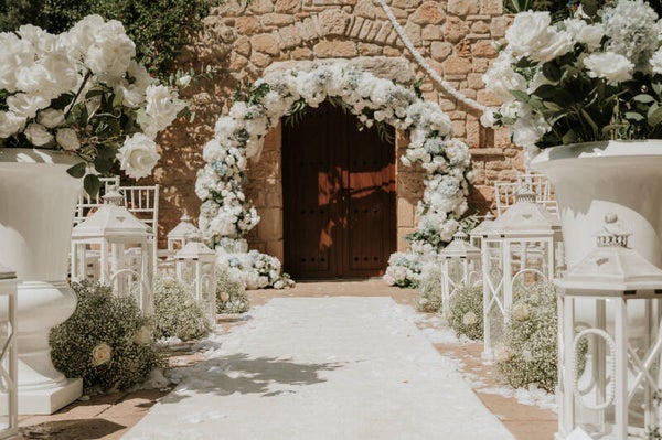 Wedding arch with full cover premiun artificial flowers