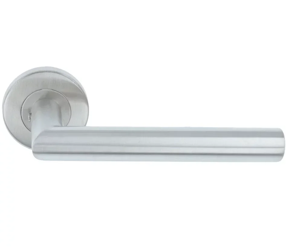 Deurklink Modern haaks op rond rozet  RVS mat geborsteld - per paar - Serie TS1