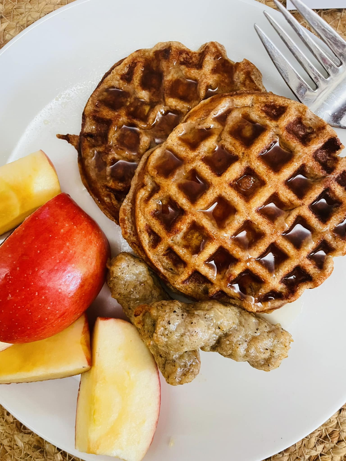 Banana Bread Waffes / Dished with Dash / RECIPES | dontweightup