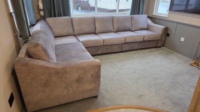 BENZ corner sofa angle view