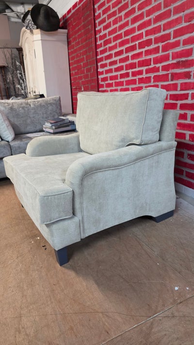 WILSON upholstered furniture