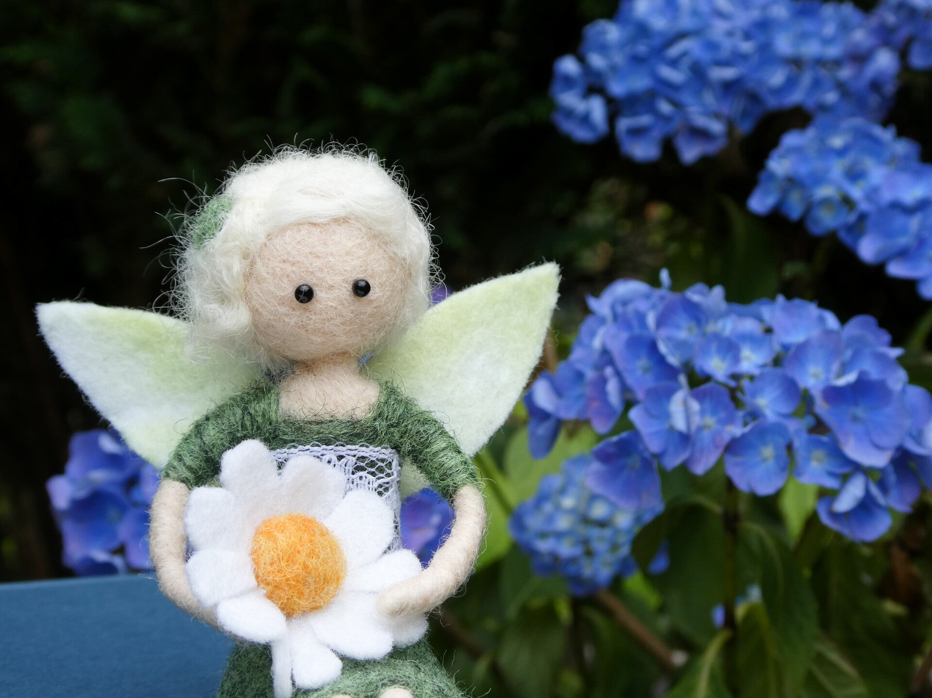 Boekenkastelfje Nore - Wol & Lavendel