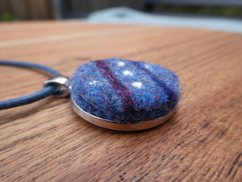 wollen-ketting-nachthemel-2-wol-lavendel-2-standard.jpg