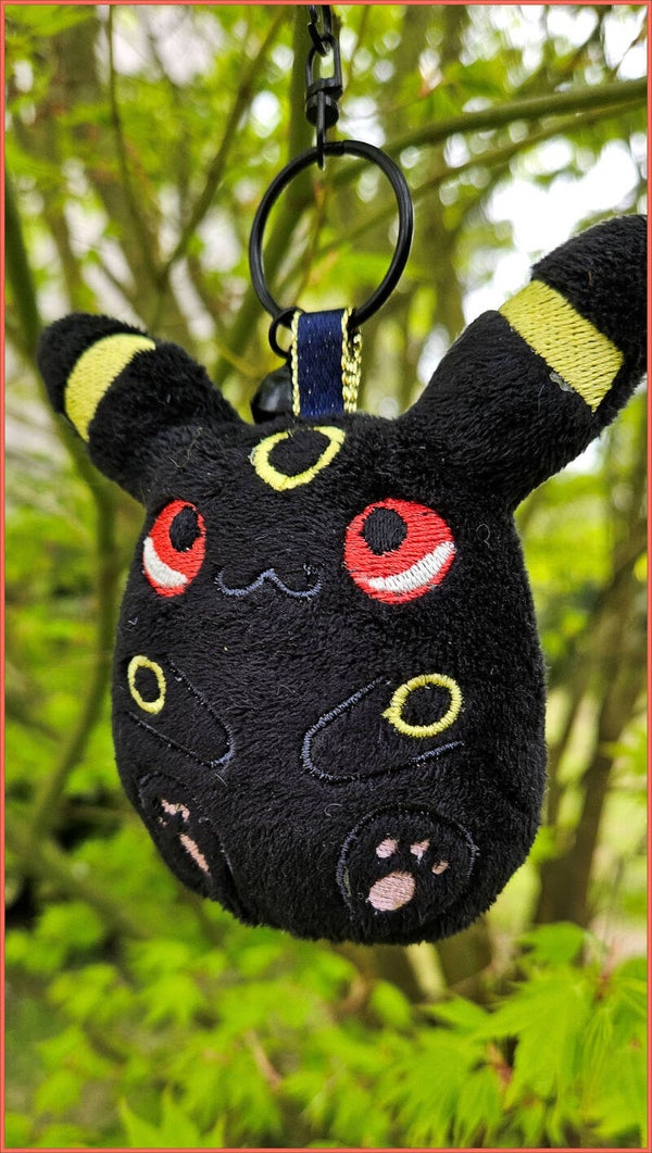 🌙🖤 Mini peluche Noctali (Umbreon)