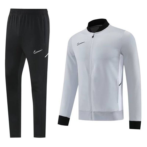 Chandal Paseo Nike