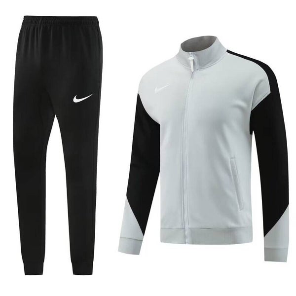 Chandal Paseo Nike