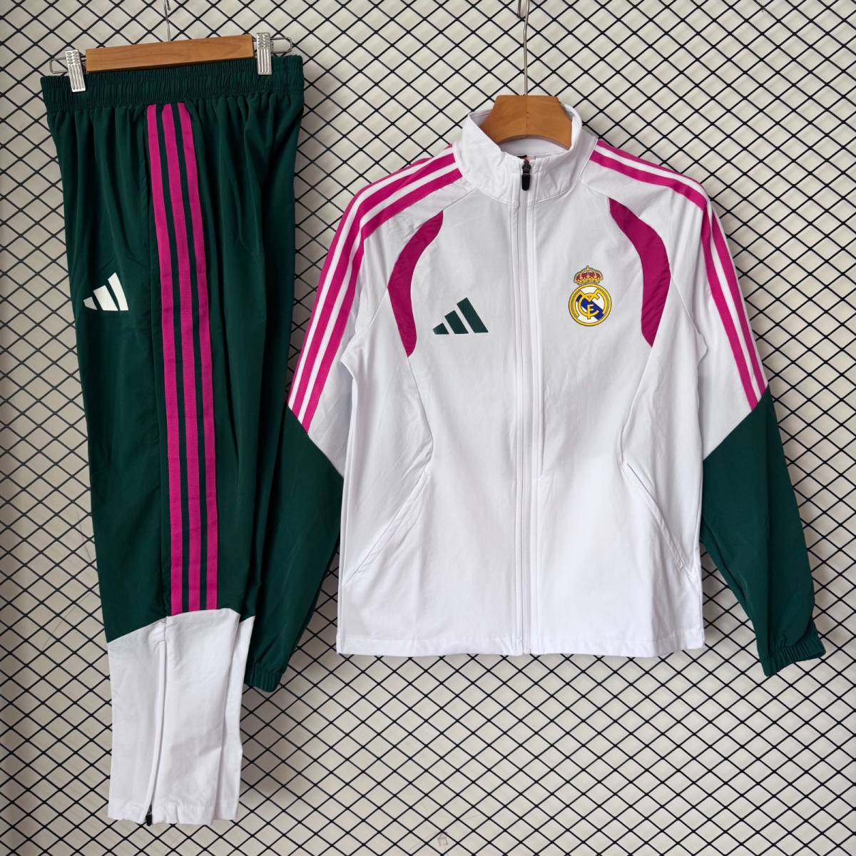 Chandal Paseo Real Madrid
