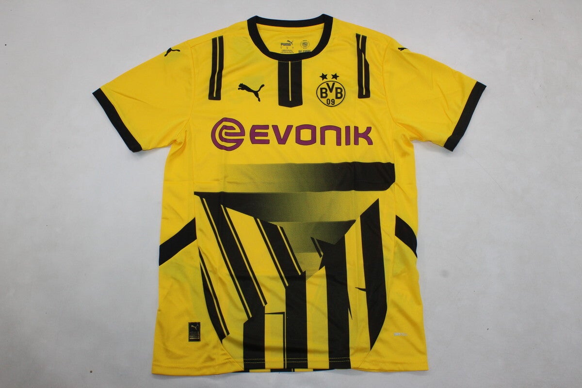 Borussia Dortmund 4