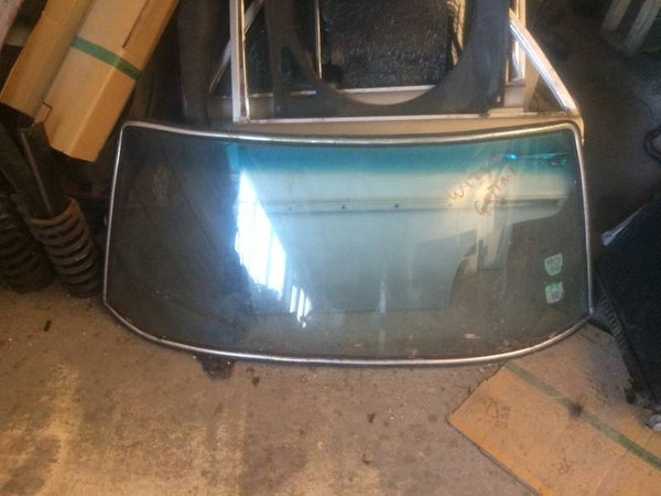 Voorraam Mercedes w123 sedan of kombi