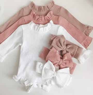 Baby romper bow set