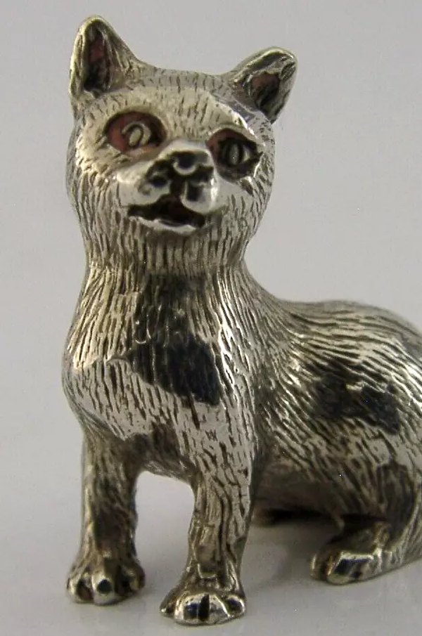 ENGLISH STERLING SILVER CAST CAT KITTEN FIGURE LONDON 1973 ANIMAL