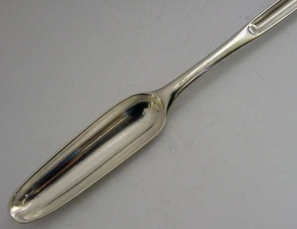 EARLY 1758 ENGLISH GEORGIAN STERLING SILVER MARROW SCOOP ANTIQUE