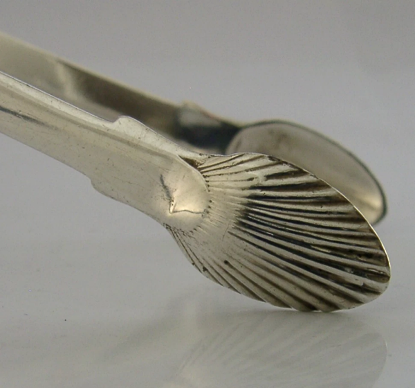 DUNDEE SCOTTISH PROVINCIAL STERLING SILVER SUGAR TONGS c1820 WILLIAM CONSTABLE