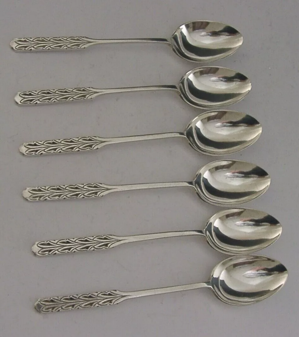 LIBERTY & Co STERLING SILVER ART & CRAFTS SPOONS 1924 ANTIQUE 72g