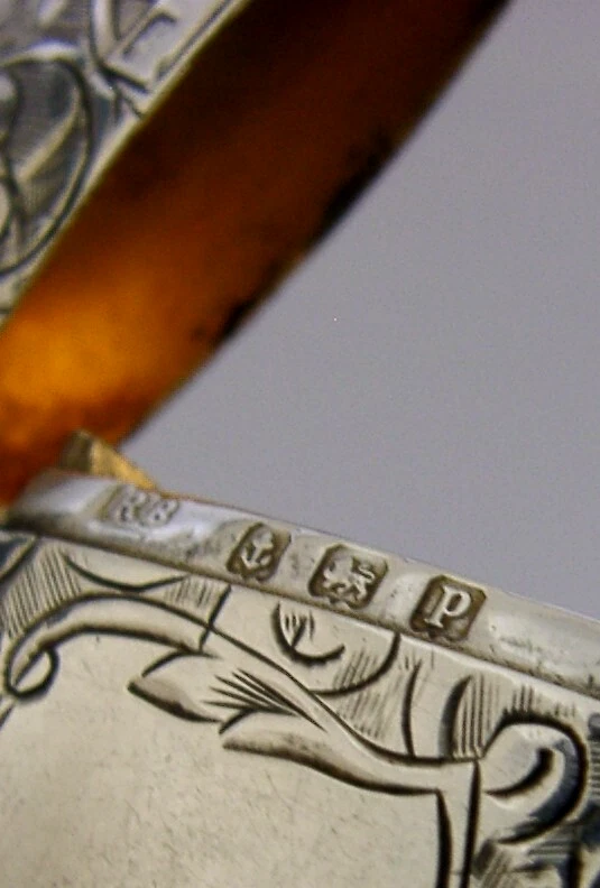 QUALITY ENGLISH STERLING SILVER VESTA MATCH CASE 1914 ANTIQUE 16g