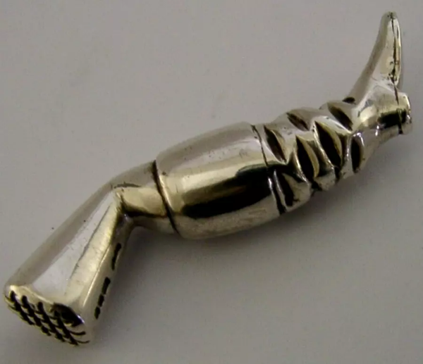 NOVELTY ENGLISH SOLID STERLING SILVER LEG PIPE TAMPER 1981 GEORGIAN COPY