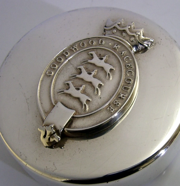 THEO FENNELL STERLING SILVER DESK PAPER WEIGHT GOODWOOD HORSE RACING 1998