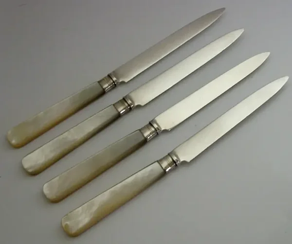 SET of 4 ENLISH STERLING SILVER AFTERNOON TEA CUTLERY 1917 ANTIQUE 132g