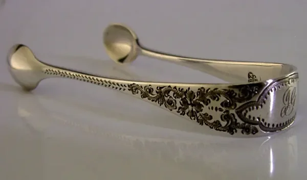 PRETTY ANTIQUE ENGLISH STERLING SILVER SUGAR TONGS 1904