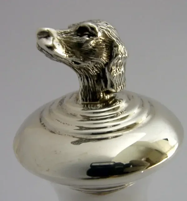 ENGLISH STERLING SILVER RETRIEVER GUN DOG BOTTLE STOPPER 1992 BARWARE SHOOTING