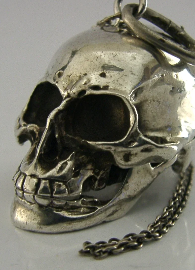 VERY COOL HEAVY 34g NOVELTY STERLING SILVER SKULL BOX c1980