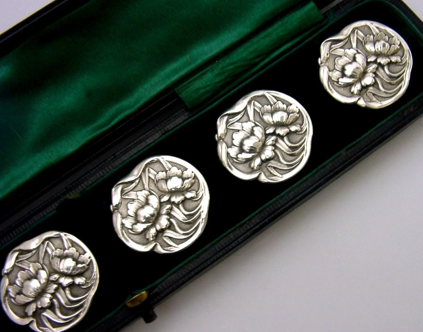 SIX LARGE STERLING SILVER ART NOUVEAU WATER LILY FLOWER BUTTONS 1902 ANTIQUE