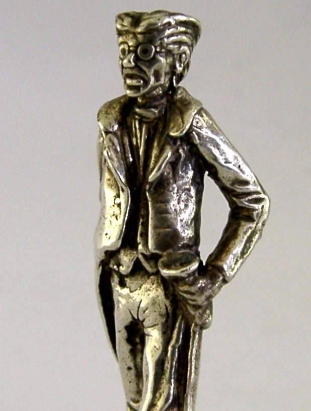 SOLID CAST STERLING SILVER URIAH HEEP CHARLES DICKENS FIGURE 1977 33g