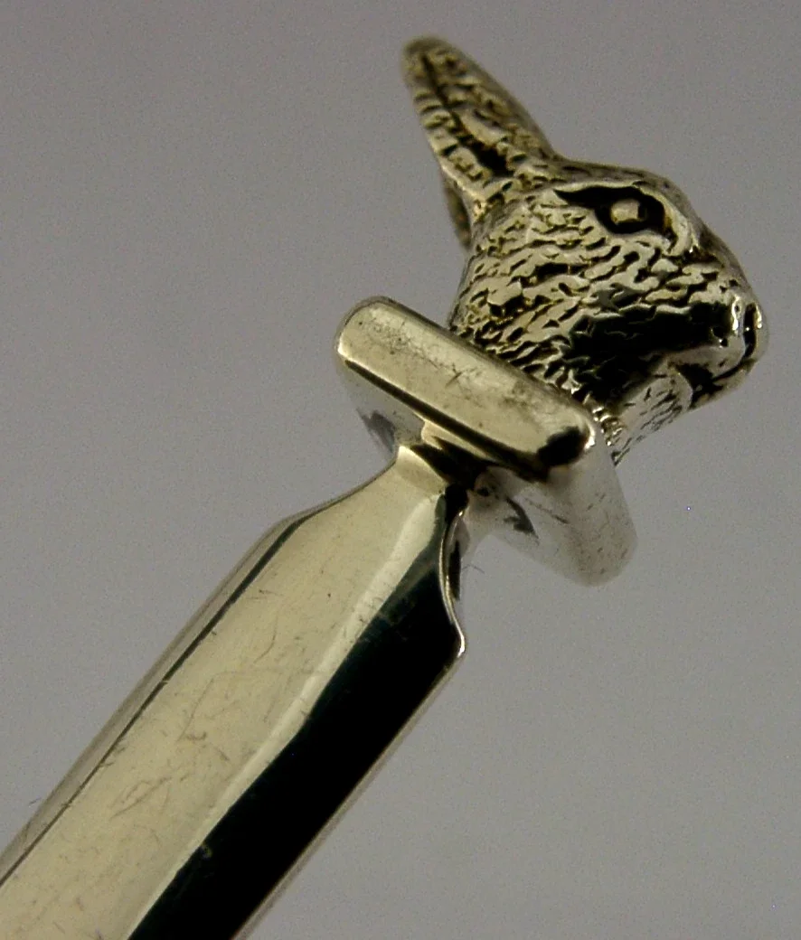 PRETTY HARE ANIMAL ENGLISH SOLID STERLING SILVER LETTER ENVELOPE OPENER 1987