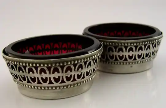 PRETTY AMERICAN STERLING SILVER CRANBERRY SALT CELLARS c1900 ANTIQUE 68g
