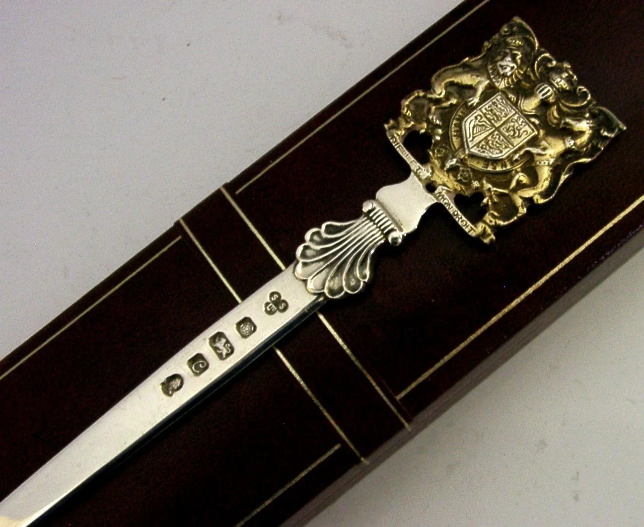 SUPERB SOLID STERLING SILVER LETTER ENVELOPE OPENER 1977 CASED ROYALTY 54g