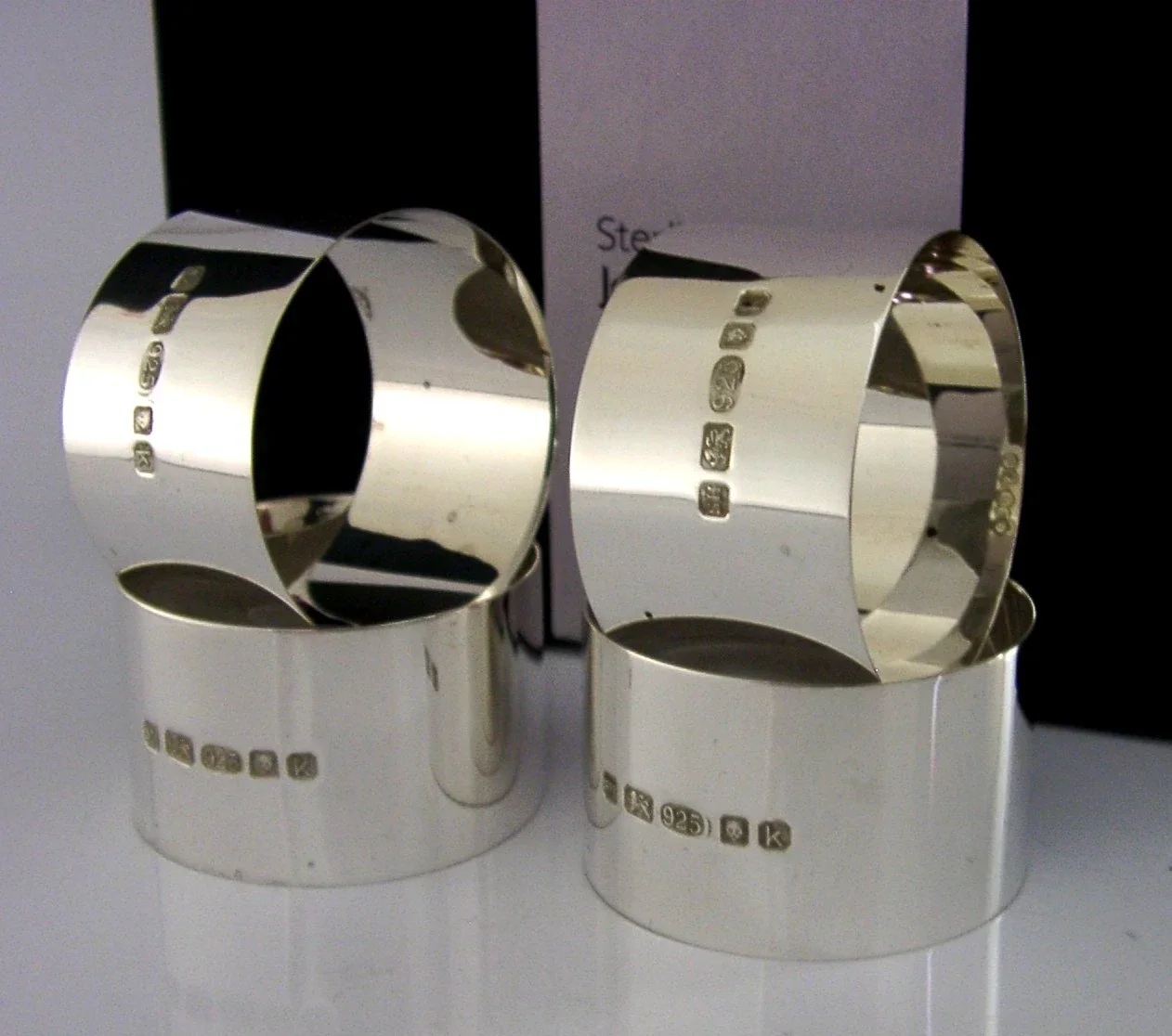 FOUR JOHN LEWIS SOLID STERLING SILVER NAPKIN RINGS 2009 BOXED 74g