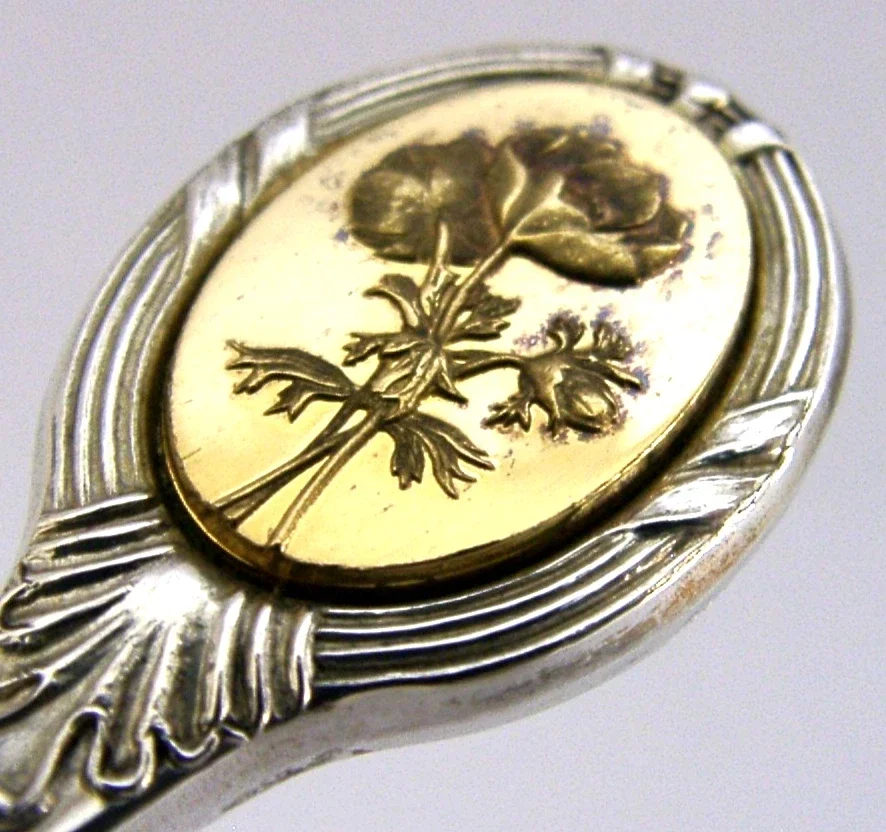24g ENGLISH SOLID STERLING SILVER ANEMONE FLOWER SPOON 1974