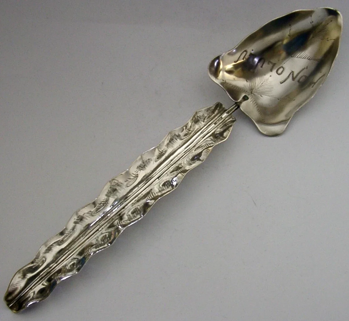 LARGE HEAVY 108g AMERICAN STERLING SILVER SOUVENIR SERVING SPOON HONOLULU c1900