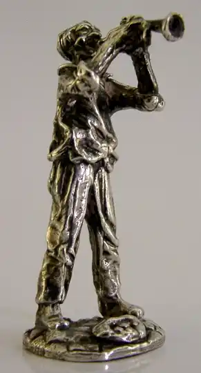 SOLID STERLING SILVER BUSKER TRUMPET PLAYER FIGURE 1976