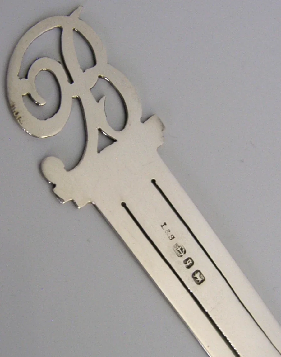RARE VICTORIAN SOLID STERLING SILVER 'B' BOOKMARK PAGE MAKER 1890