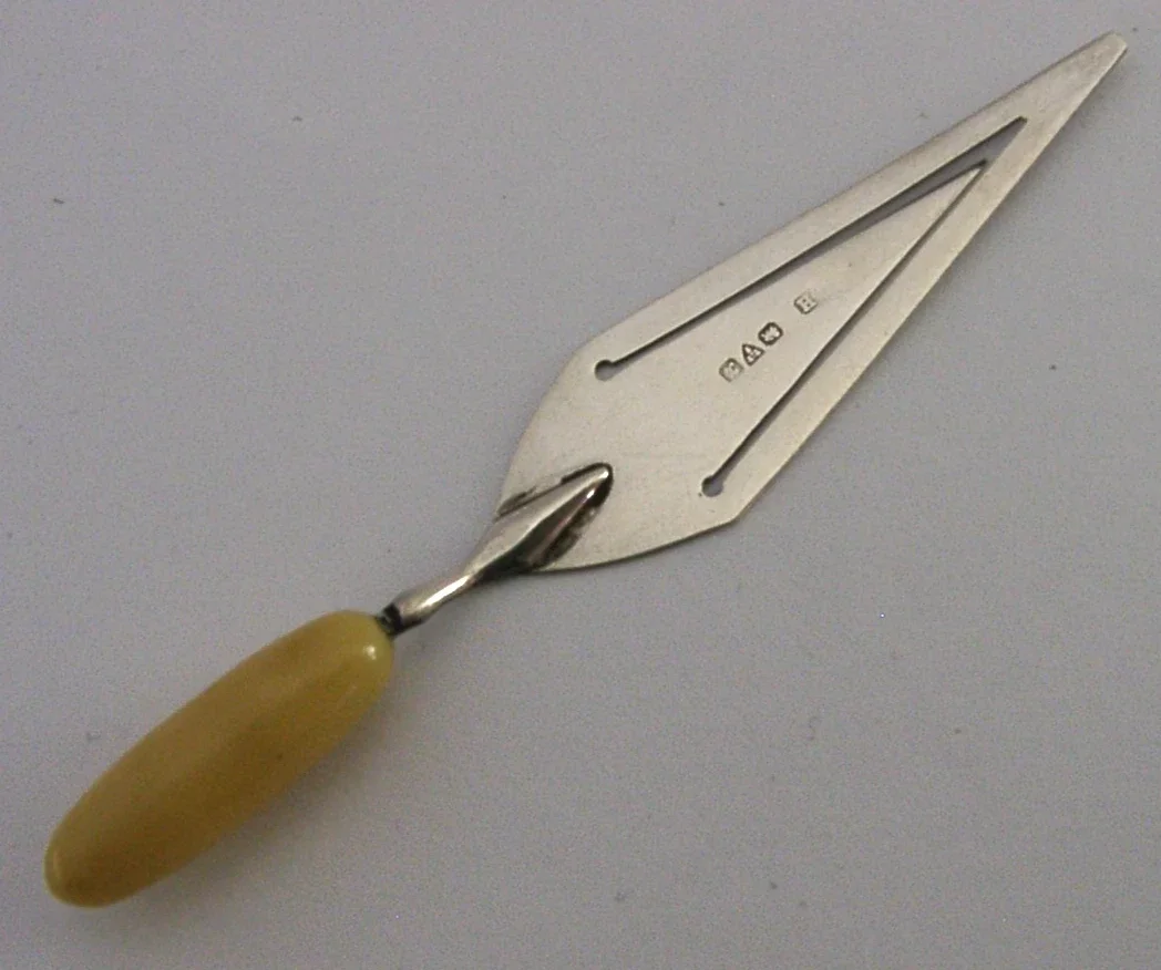CHARLES HORNER RARE ENGLISH SOLID STERLING SILVER TROWEL BOOKMARK 1923 ANTIQUE
