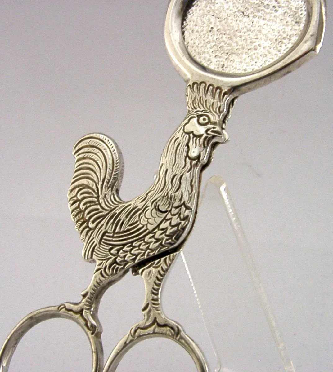 NOVELY ENGLISH STERLING SILVER BOILED HEN EGG TOPPER CUTTER 2000 75g CHICKENS
