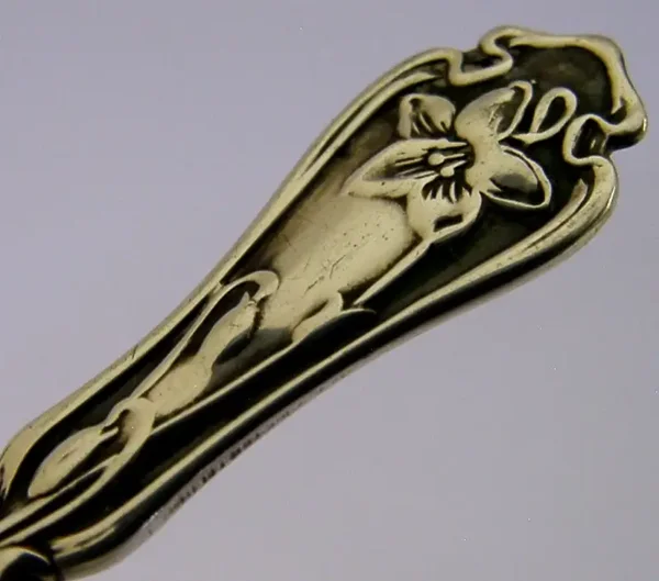 ANTIQUE STERLING SILVER SPOON 1917 ART NOUVEAU FLOWER