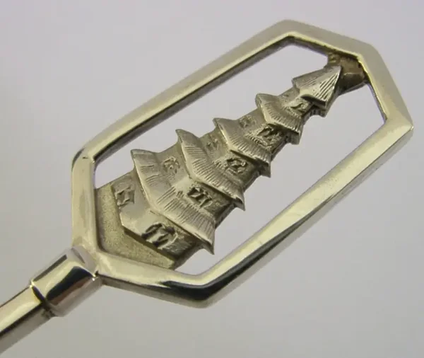 STERLING SILVER ARTS & CRAFTS PAGODA SPOON CFL LONDON 2007 PLANNISHED