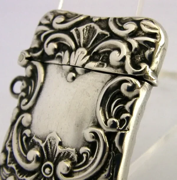 BEAUTIFUL ENGLISH SOLID SILVER VESTA CASE 1899 ART NOUVEAU ANTIQUE