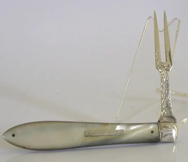 SUPERB VICTORIAN STERLING SILVER FOLDING FORK 1865 ANTIQUE ENG 19th NOVEMBER