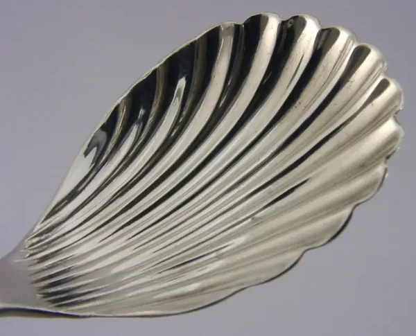 ENGLISH EDWARDIAN SOLID STERLING SILVER CADDY SPOON 1901 ANTIQUE