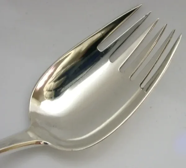 RARE LARGE ENGLISH GEORGIAN STERLING SILVER RUNCIBLE SPOON 1802 ANTIQUE 120g