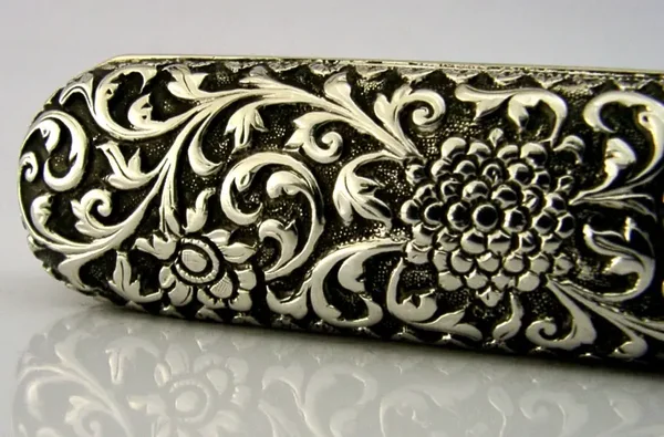 TOP QUALITY INDIAN 92g SOLID SILVER BOX KUTCH c1890 ANTIQUE