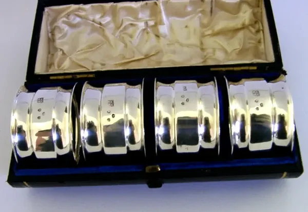 FOUR CASED VICTORIAN SOLID STERLING SILVER NAPKIN RINGS 1891 ANTIQUE 76g
