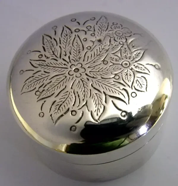 PRETTY STERLING SILVER FLOWERS TRINKLET BOX 1996 DESK ITEM 34g