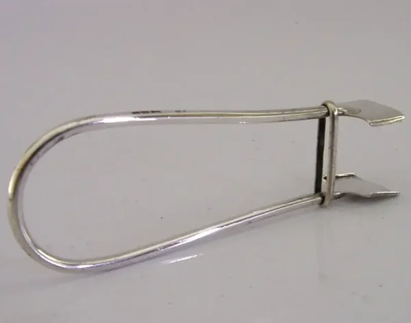 UNUSUAL STERLING SILVER SEALING WAX HOLDING TONGS 1900 ANTIQUE DESK ITEM