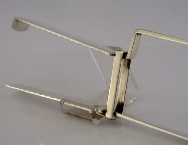 RARE STERLING SILVER CROWN FAMILY CRESTED SERVING TONGS c1820 ANTIQUE 162g